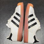 Adidas  SUPERSTAR White and Black Sneakers Rubber Gum Toe Cap Size 7.5 Photo 6