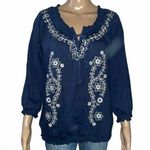 Bandolino  embroidered peasant top Photo 0