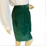 Talbots VINTAGE 1980'S GREEN HIGH WAIST PLEATED COTTON CORDUROY SHORTS (16) Photo 2