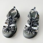 Keen  Newport H2 Grey Waterproof Shoes Sport Sandals Women's‎ Size 9 Photo 1