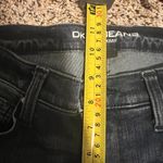 DKNY  Skinny‎ Jeans Classic Medium Wash Denim Straight Leg Pants Photo 2