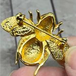 Enamel Bee Brooch Preowned Black Yellow‎ Gold Pin Costume Jewelry Queen *FLAW Yellow Photo 2