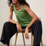 Athleta XL Essential Tank Top Women’s XL Baja Green Photo 0