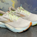 Brooks  Glycerin 21 Women's Beige Running Shoes Size 8.5B Photo 0