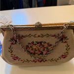 Vintage Needlepoint Creme Floral Handbag Photo 1