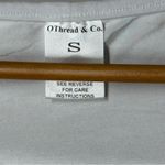 🏷️ Thread & Co White Scoop Neck Cropped Basic Stretch Tee Small S EUC Photo 1