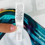 Athleta  Laser Beam Sonar Capri Leggings Pants Yoga Workout,‎ Size Medium Photo 11