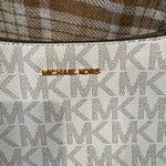 Michael Kors NWOT  Messenger Crossbody Handbag Monogram Canvas Green Leather Photo 4