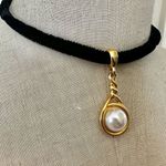 EXPRESS  faux pearl gold tone choker necklace Photo 1