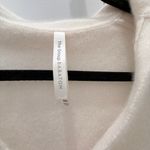 Babaton Aritzia  Cream cashmere V-Neck Sweater 2xs Photo 1