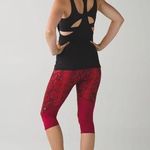 Lululemon Vent It Out Crop Mini Ziggy Snake Red Tide Cranberry / Cranberry Photo 0