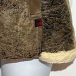 Woolrich  Saddle Brown Leaf Embroidered Faux Sherpa Lined Vest Jacket Sz M Photo 5