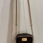 Michael Kors Jet Set Crossbody Photo 2