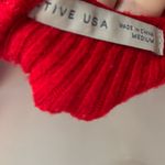 Active USA  Red Ribbed Knit V Neck Twist Tie Crop Top tank size medium Photo 3