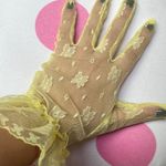 60s Vintage Lace Gloves Yellow Photo 2