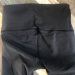 Lululemon  charcoal gray mesh side crop leggings women’s size 2‎ workout pants Photo 5