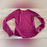 The North Face  women’s long sleeve size medium Photo 7
