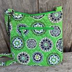 Vera Bradley EUC Cupcake Green Hipster Crossbody Bag Front Pocket Zip Closure Photo 4