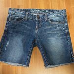 Guess  slightly distressed jeans shorts with raw hem Photo 0