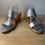 Lucky Brand Silver Leather Wedge Sandals 8W Open Toe Cutout Slide Heels Summer Photo 4