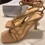 VICI  Square Toe Camel Heels Photo 0