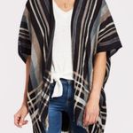 Evereve NWT  ECHO Poolside Plaid Cardi Ruana Poncho Photo 3