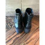 Urban Outfitters Black Leather Chelsea Booties Women’s 7 Neutral Fall Winter Photo 4