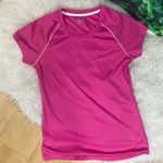 Champion  punk semi fitted active athletic short sleeve lightweight top M Photo 0