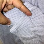 Barefoot Dreams 186.  V-Neck Sweater - Light purple size medium Photo 3