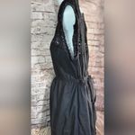 Motherhood  sleeveless lace crochet tie back blouse size small Photo 3