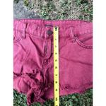 BDG  Low Rise Dolphin Denim Shorts Women's 29 Burgundy Distressed‎ Frayed Hem Photo 3