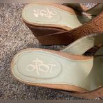 OTBT  Hannibal Sandals Women Size 7M Platform Wedge Tooled Tan Leather. Photo 2