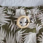 Tahari  NWT Linen Palms High Rise Shorts L Photo 1