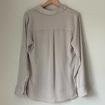EXPRESS Light Grey Blouse with Button-up Front and Side Pockets Photo 1