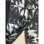 Fabletics  Black Penzi Palm Hawaiian Capri Cropped Athletic Leggings Mid Rise M Photo 3