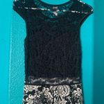 black and beige lace dress Photo 1