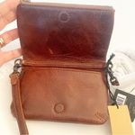 Frye  Melissa Cognac Brown Distressed Leather Crossbody Wristlet Stadium Bag NEW Photo 1