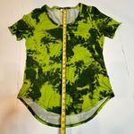 LuLaRoe Green Tie Dye Shirt Wicked Halloween Grinch Classic Tee Top Tshirt SZ S Photo 6