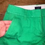 J.Crew Women's Kelly Green Khaki Chino Shorts Broken-In Style Photo 1
