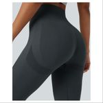 Halara NWT  OneForm Seamless Flow High Waisted Booty Scrunch Yoga Leggings Navy Photo 3