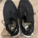 Nike  Women’s Air Huarache Run ultra black Photo 1