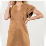 THML  flutter sleeve suede midi dress in camel large Photo 1