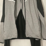 Nike  Women’s Sweat Suit Small Photo 4