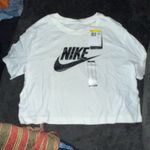 Nike  Crop Top T-Shirt Photo 1