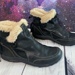 Merrell Women's Misha Black Leather Insulated Faux Fur Ankle Booties Size 9 Photo 0