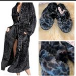 Victoria's Secret 
Plush Long Robe With Matching Slippers Photo 1