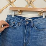 Levi's Wedgie Straight Medium Wash Raw Ankle Jeans size 28 Photo 1