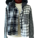 American Eagle Cropped Hooded Flannel Shirt Size Medium Black Plaid 90s Grunge Photo 0