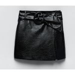 ZARA  High Waisted Faux Leather Shorts Skort Front Slit, size medium Photo 1