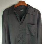 Apparis S Collared Button Photo 6